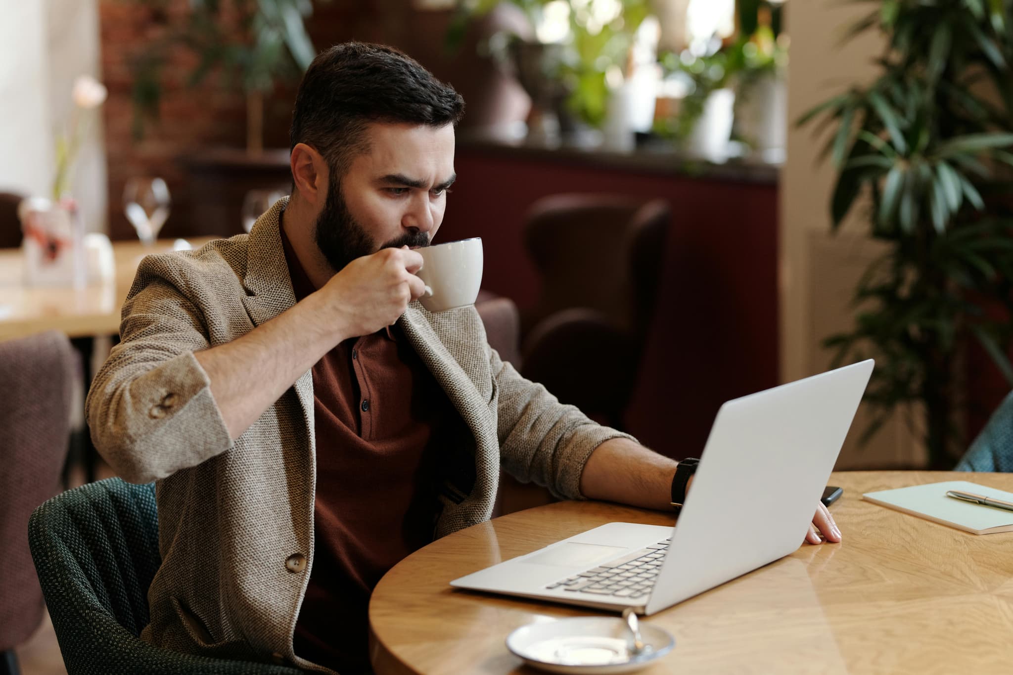 managing-remote-sales-teams