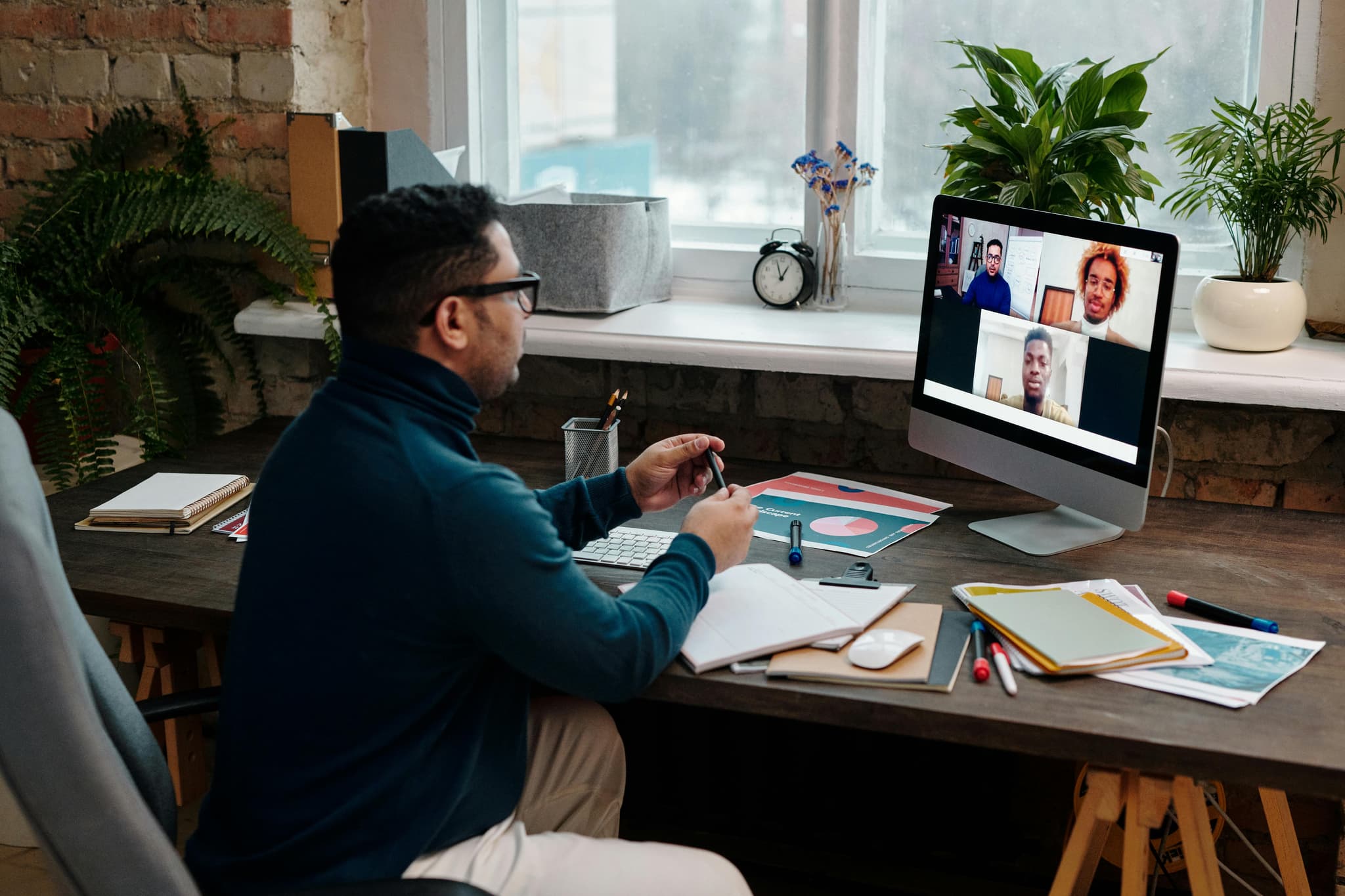 Managing a Remote Sales Team